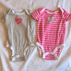 Nike onesies size 6 months